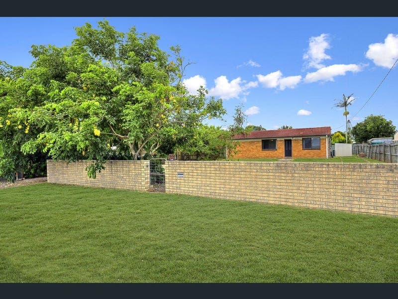 83 Kinch Street, Burnett Heads — photo 1 of 5