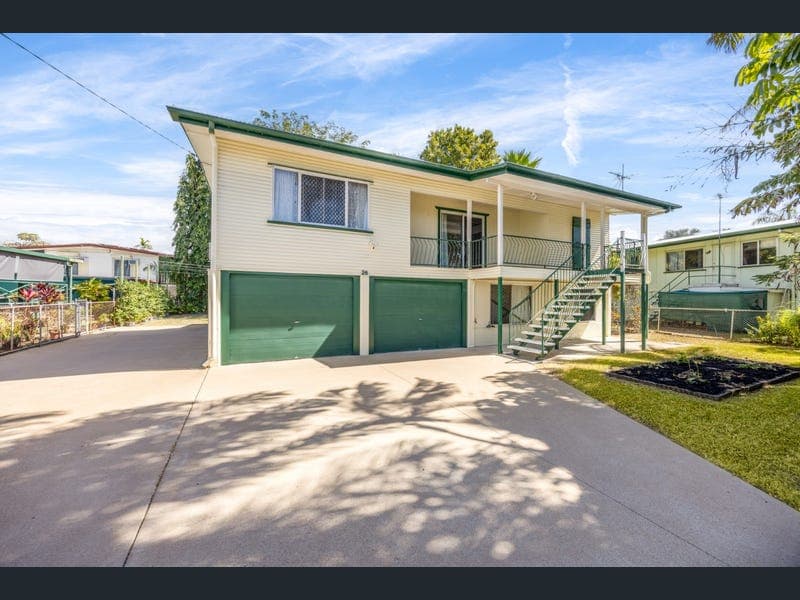 26 Lindeman Avenue, Cranbrook — photo 1 of 5
