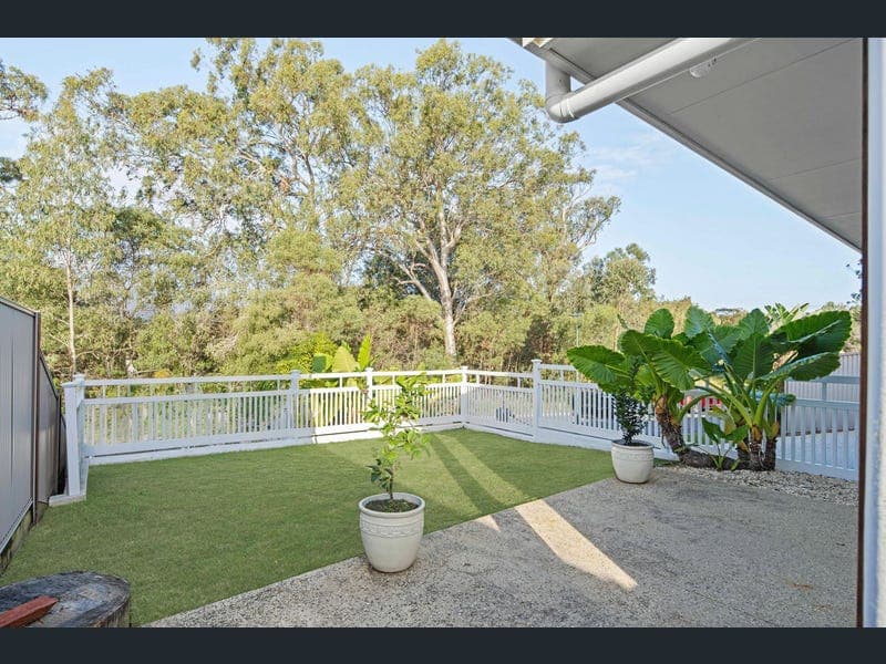13 Fontebasso Circuit, Redland Bay — photo 1 of 5
