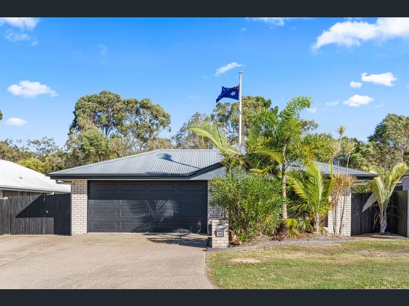 108 Bradman Way, Urangan — photo 1 of 5
