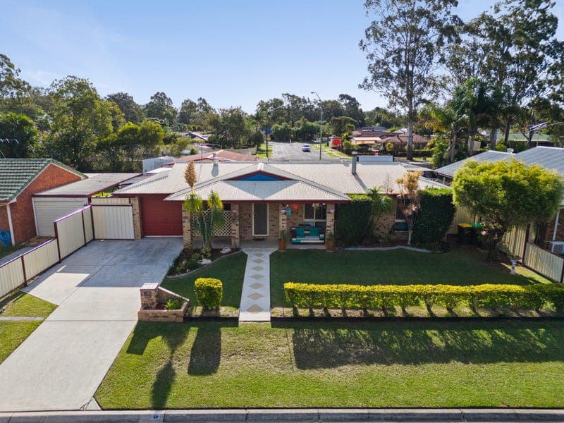 60 Crestwood Avenue, Morayfield — photo 1 of 5