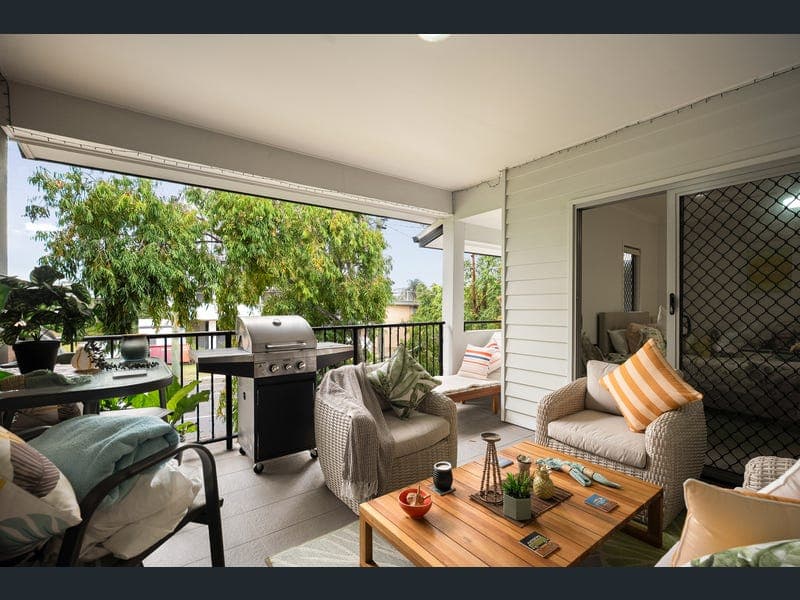 2/559 Sherwood Road — photo 1 of 5