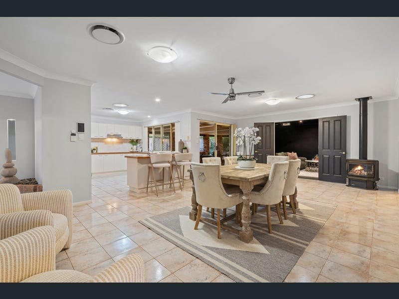 2 Harrogate Terrace, Birkdale — photo 1 of 5