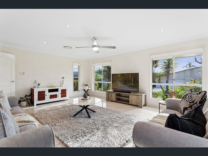 24 Gallows Place, Palmwoods — photo 1 of 5