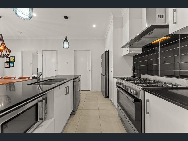 134 Logan Street, Eagleby — photo 1 of 5