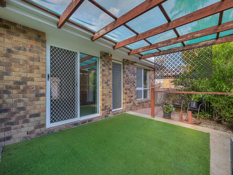 3/102 Amarina Avenue, Mooloolaba — photo 1 of 5