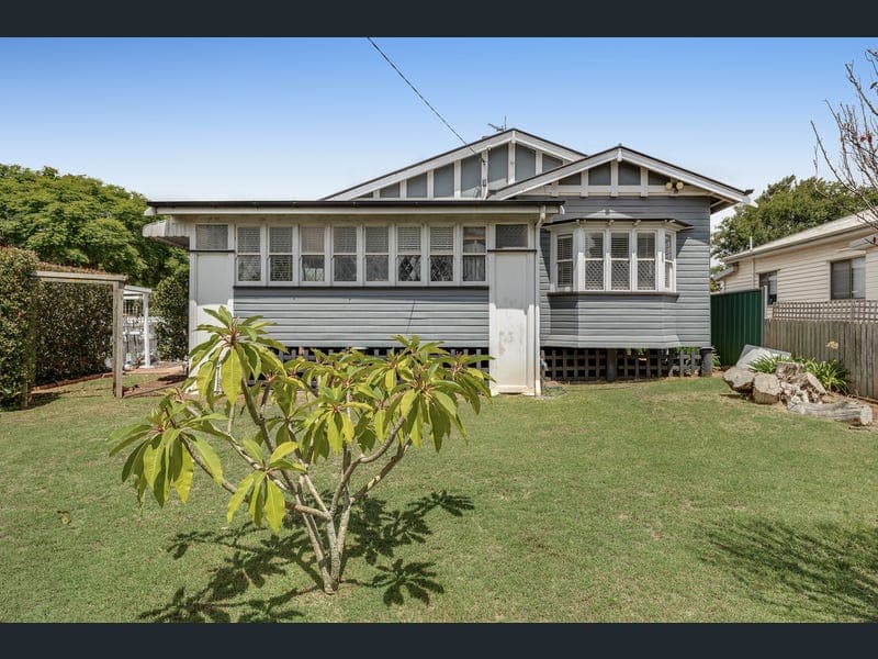 42 Dunne Street, Harristown — photo 1 of 5