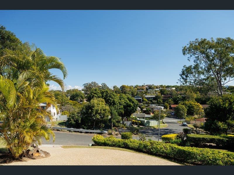 63 MUKINE Street, Jindalee — photo 1 of 5