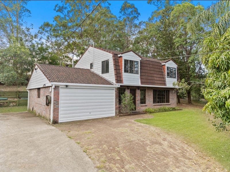 10 Celandine Street, Shailer Park — photo 1 of 5