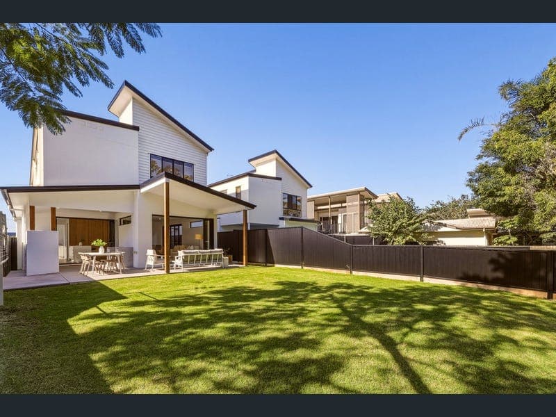 19 Valerie Street, Clontarf — photo 1 of 5