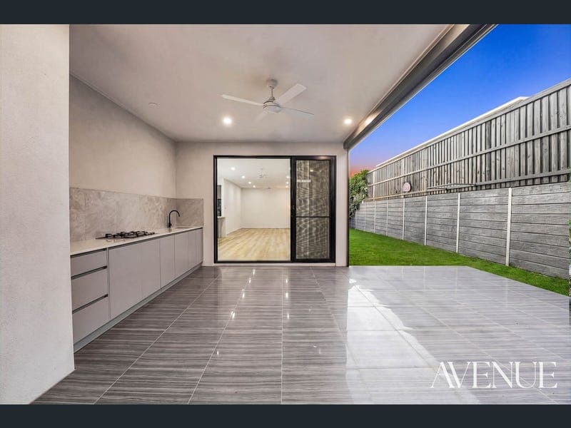 7 Regents Crescent, Yarrabilba — photo 1 of 5