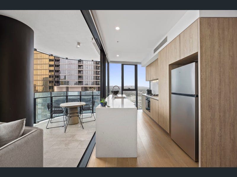 12404/5 The Darling Avenue, Broadbeach — photo 1 of 5