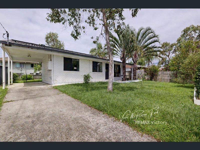 10 Nicole Street, Morayfield — photo 1 of 5