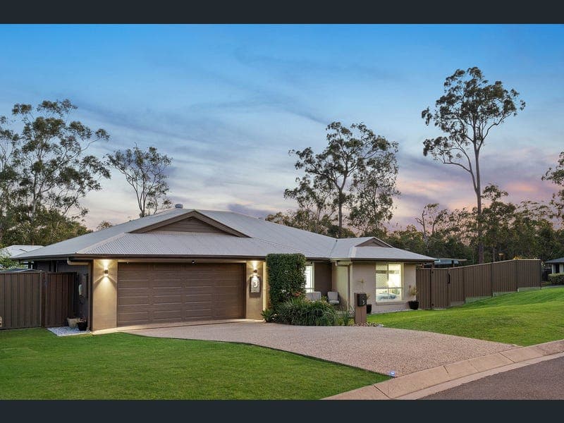 3 Balladonia Street, Mount Cotton — photo 1 of 5