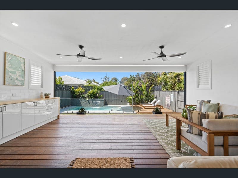 29 Cavell Street, Birkdale — photo 1 of 5