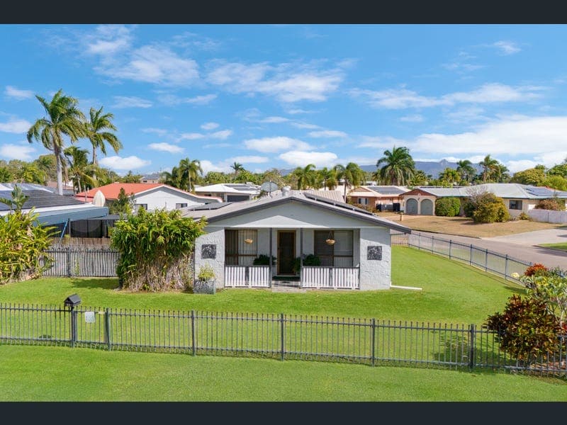 53 Hinchinbrook Drive, Thuringowa Central — photo 1 of 5
