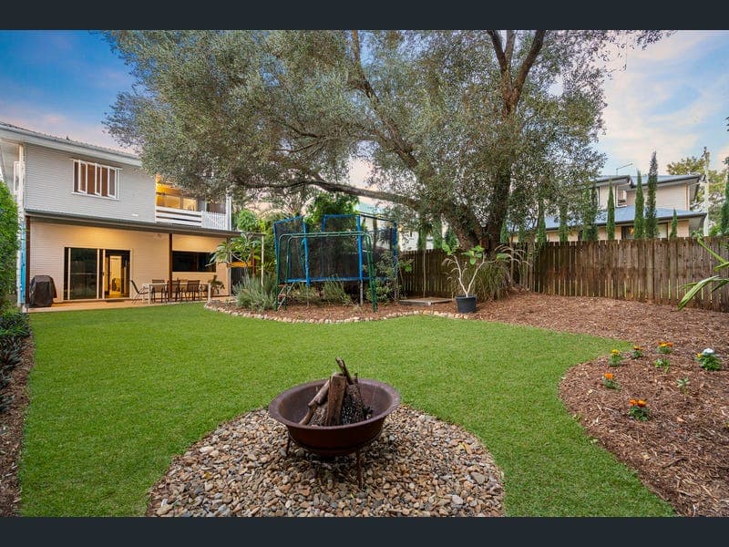 60 Parkview Avenue, Wynnum — photo 1 of 5
