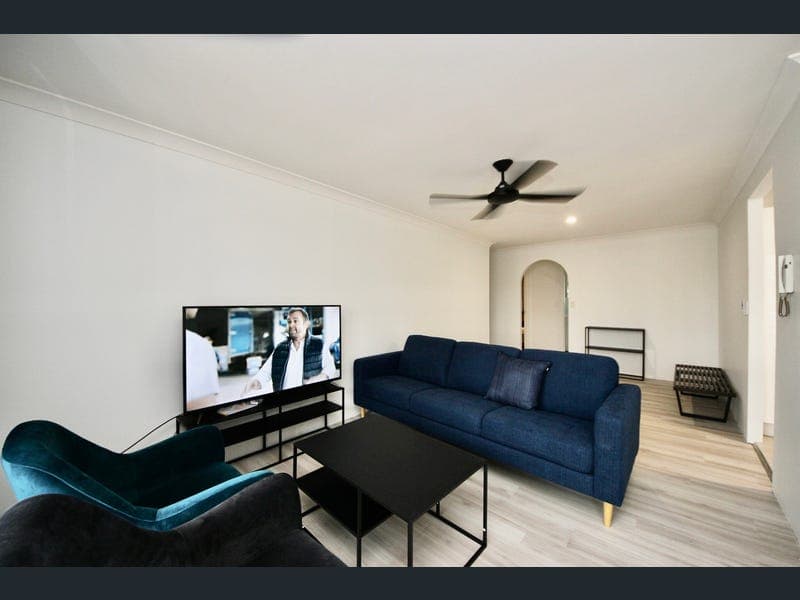 25/26 Monaco Street, Surfers Paradise — photo 1 of 5