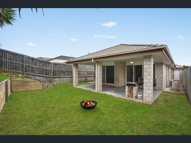 8 Kinkajou Street, Deebing Heights — photo 1 of 5