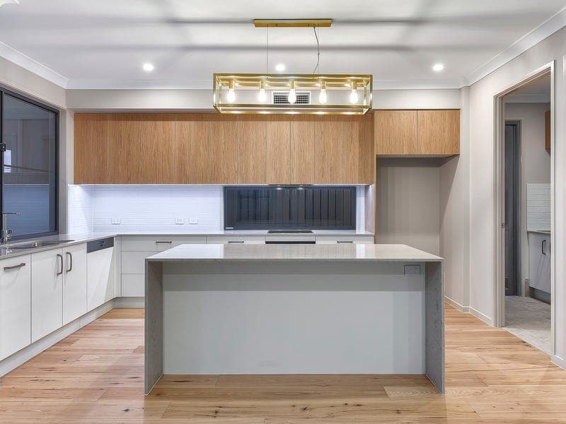 181A Trouts Road, Stafford Heights — photo 1 of 5