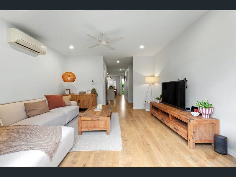 17 Baringa Drive — photo 1 of 5