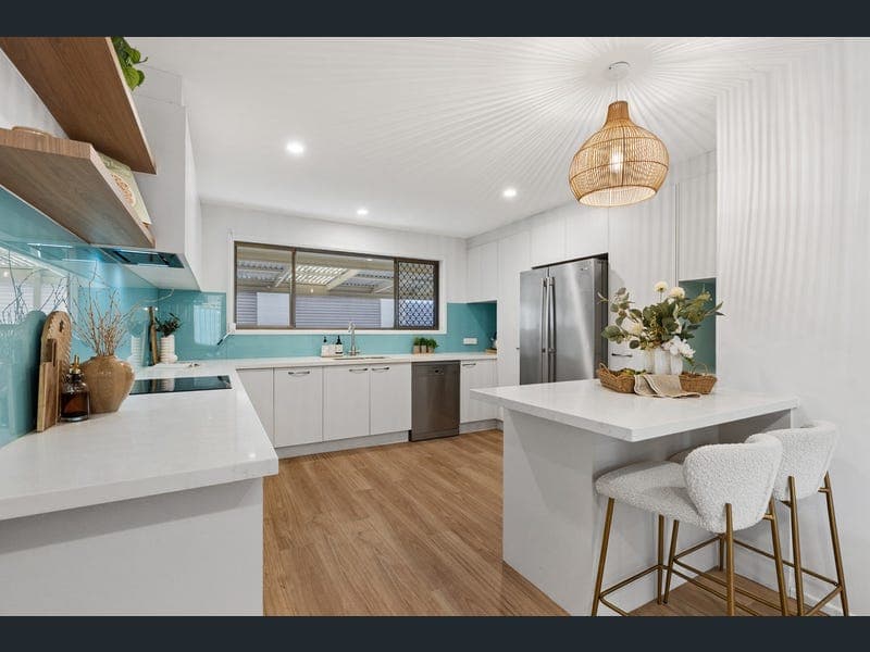 14 Abbotsleigh Street, Thornlands — photo 1 of 5