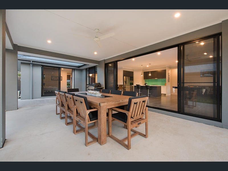 18 Bedford Circuit, Coes Creek — photo 1 of 5
