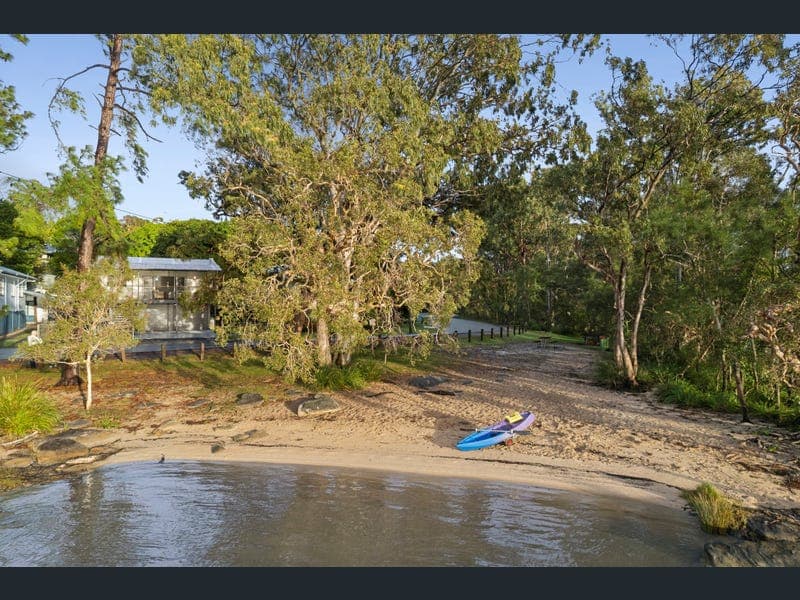 35 Urunga Parade, Boreen Point — photo 1 of 5