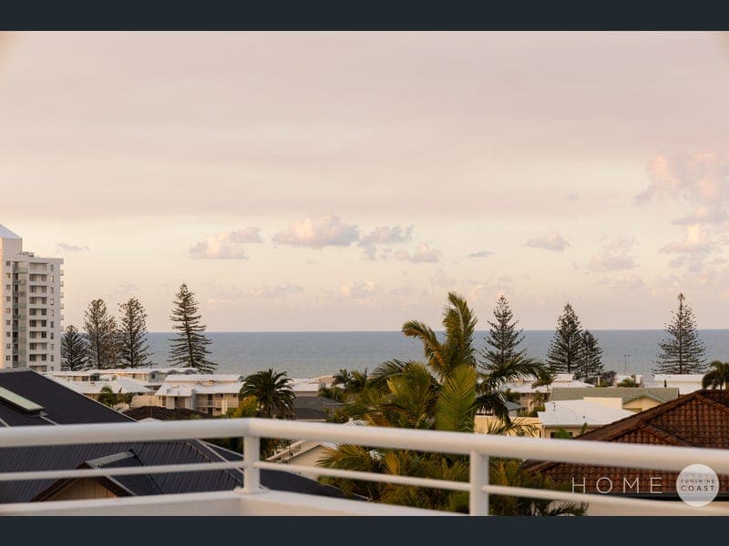 14 Ocean Crest Place, Alexandra Headland — photo 1 of 5