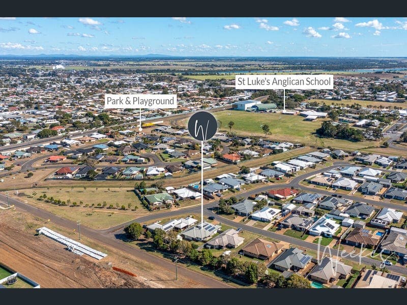 4 Gill Place, Kalkie — photo 1 of 5