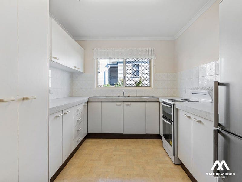 6 Worthing Street, Wynnum — photo 1 of 5