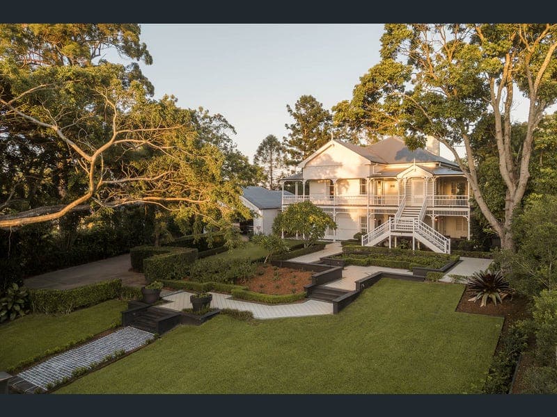 207 Dewar Terrace, Corinda — photo 1 of 5