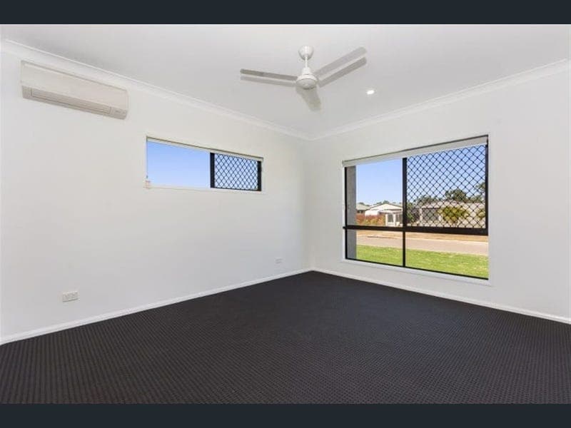 35 Kinnardy Street, Burdell — photo 1 of 5