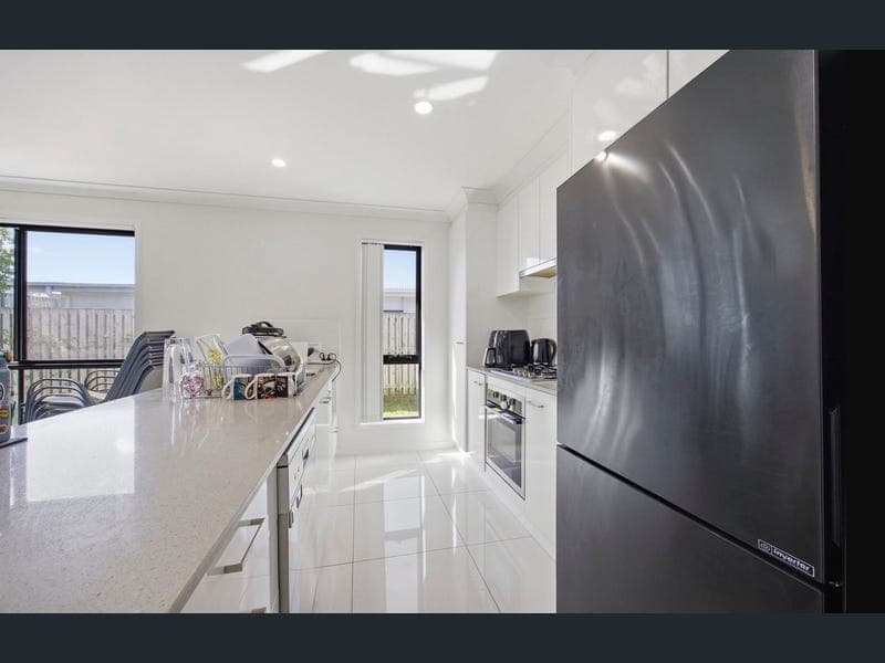 31 Murdoch Court, Pimpama — photo 1 of 5