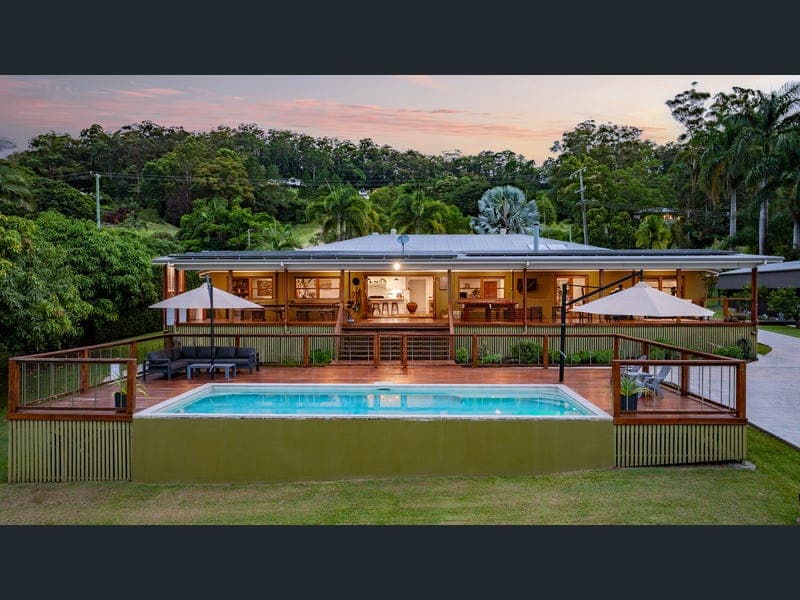 325 Petrie Creek Rd, Rosemount — photo 1 of 5