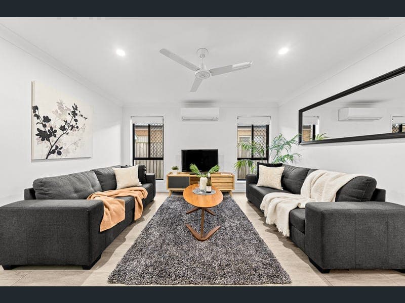 18 Pipet Crescent, Pallara — photo 1 of 5