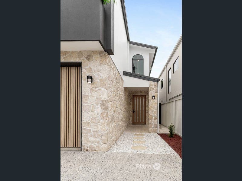 194 Samford Road, Enoggera — photo 1 of 5