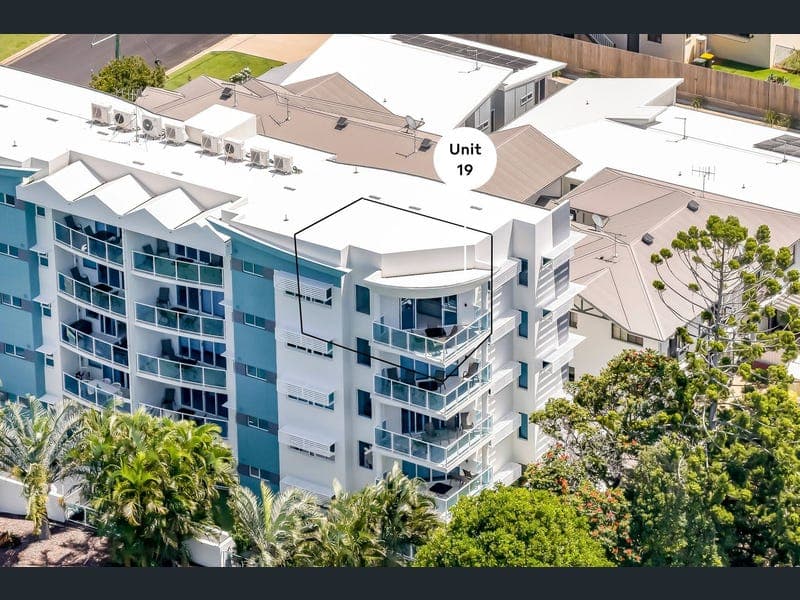19/52 Johnson Street, Bargara — photo 1 of 5