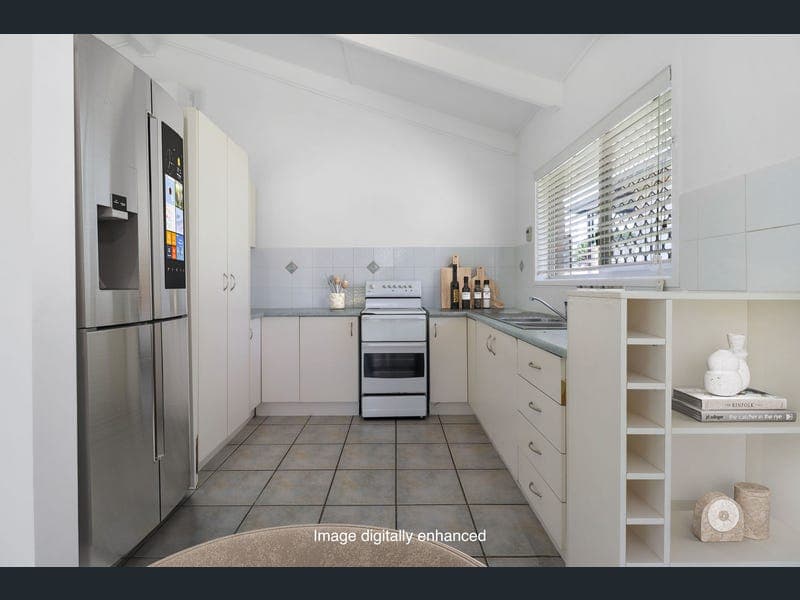 8 Amethyst Street, Alexandra Hills — photo 1 of 5