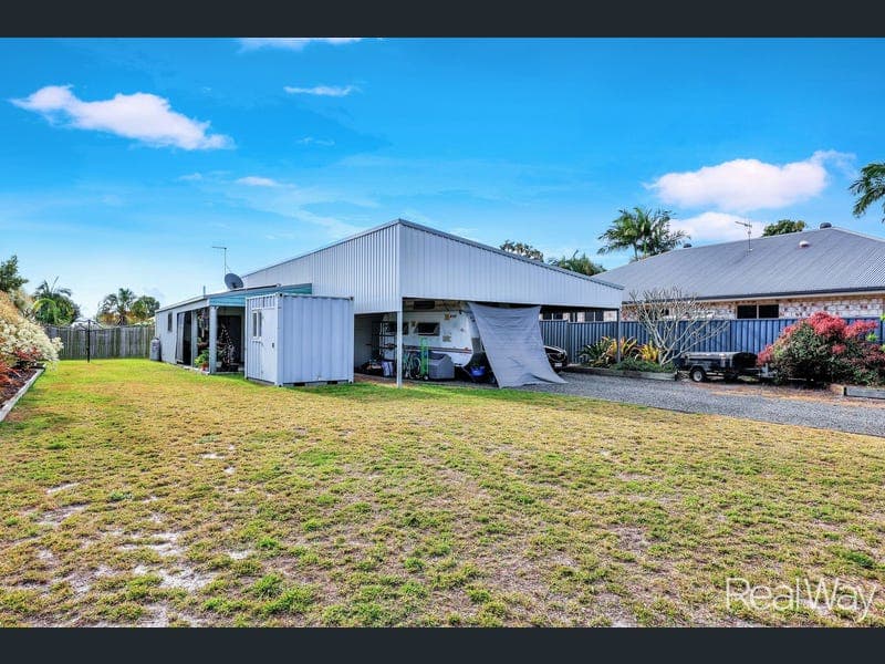 13 Pelican Way, Woodgate — photo 1 of 5