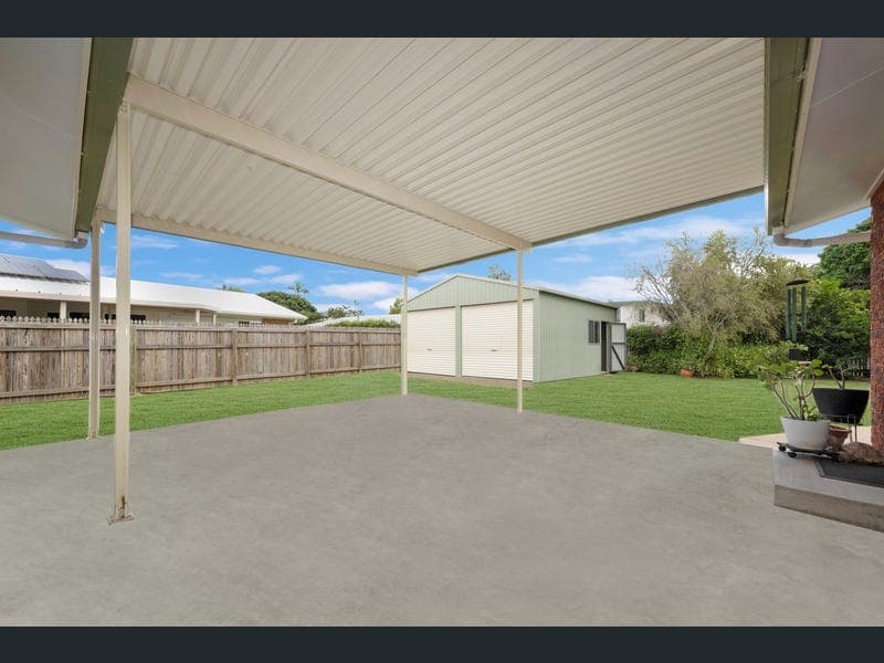 10 Montilla Street, Heatley — photo 1 of 5