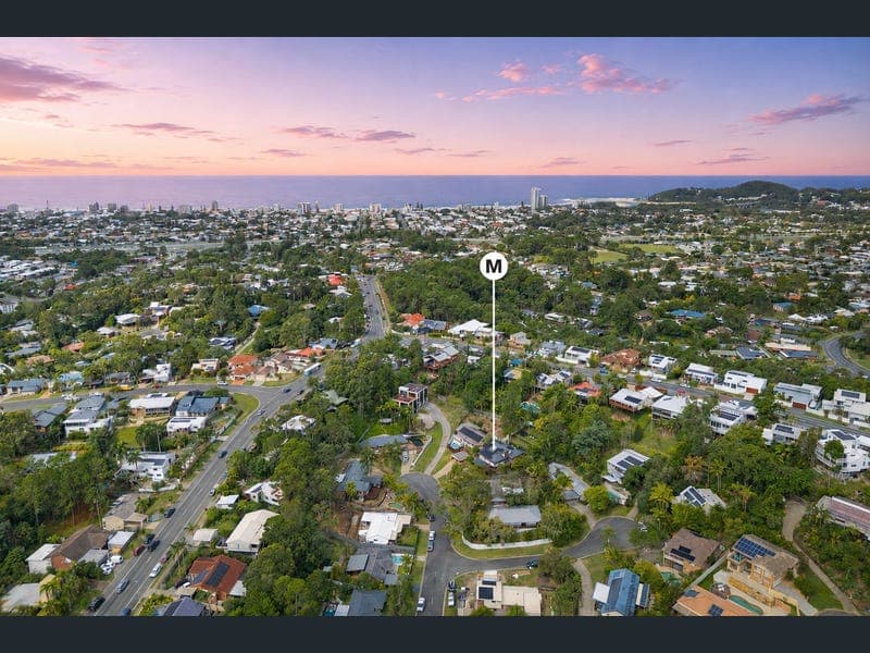 31 Balsa Street, Elanora — photo 1 of 5
