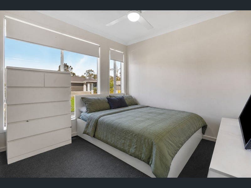 22 Sawmill Drive, Greenbank — photo 1 of 5