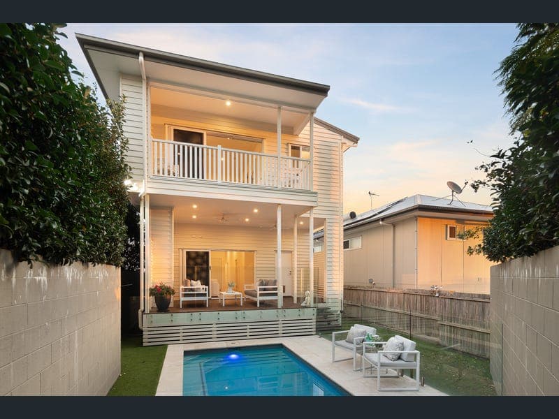 19 Alderley Avenue — photo 1 of 5