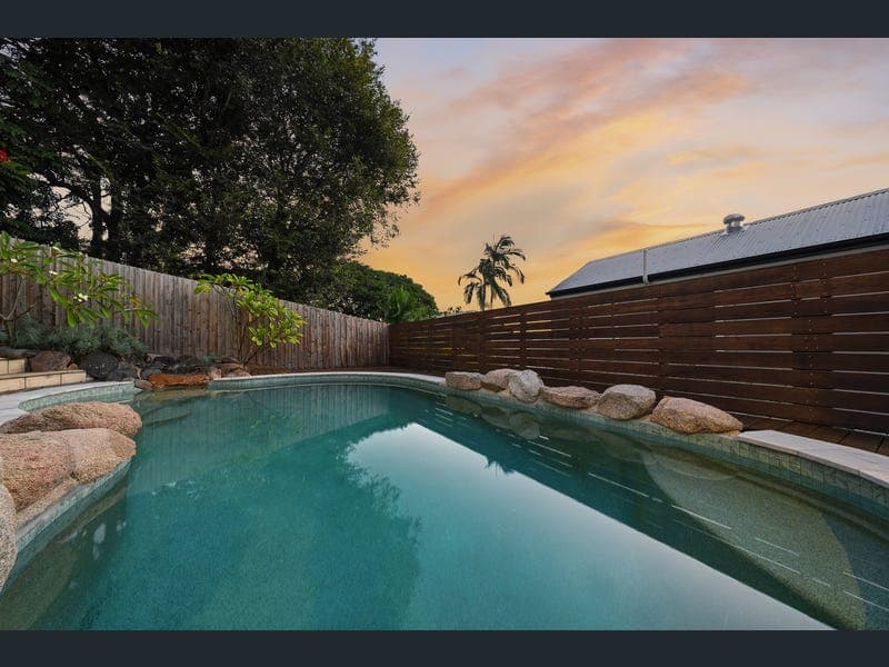 29 O'Connell Place, Red Hill — photo 1 of 5