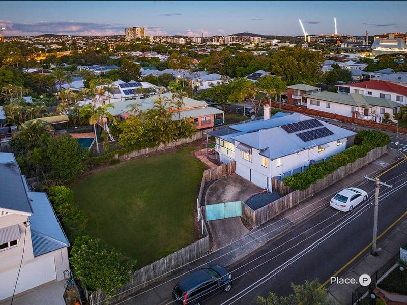 26 Abingdon Street, Woolloongabba — photo 1 of 5