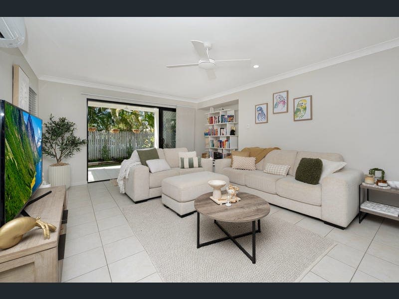 26 Laurie Motti Parade, Kirwan — photo 1 of 5