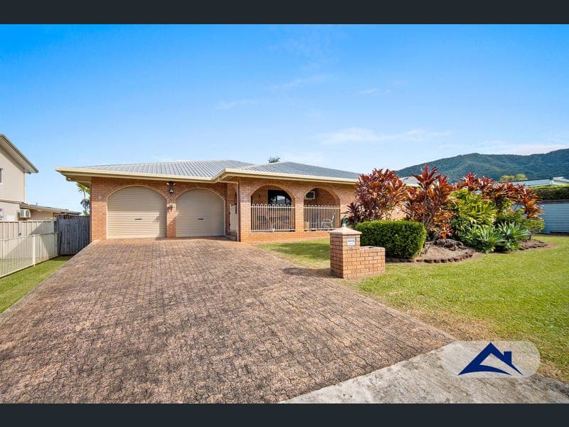 16 Grandview Crescent, Earlville — photo 1 of 5