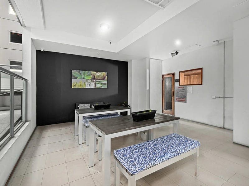 1803/127 Charlotte Street, Brisbane City — photo 1 of 5