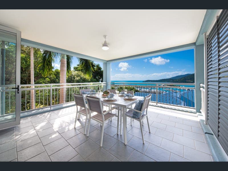 513/9A Hermitage Drive, Airlie Beach — photo 1 of 5